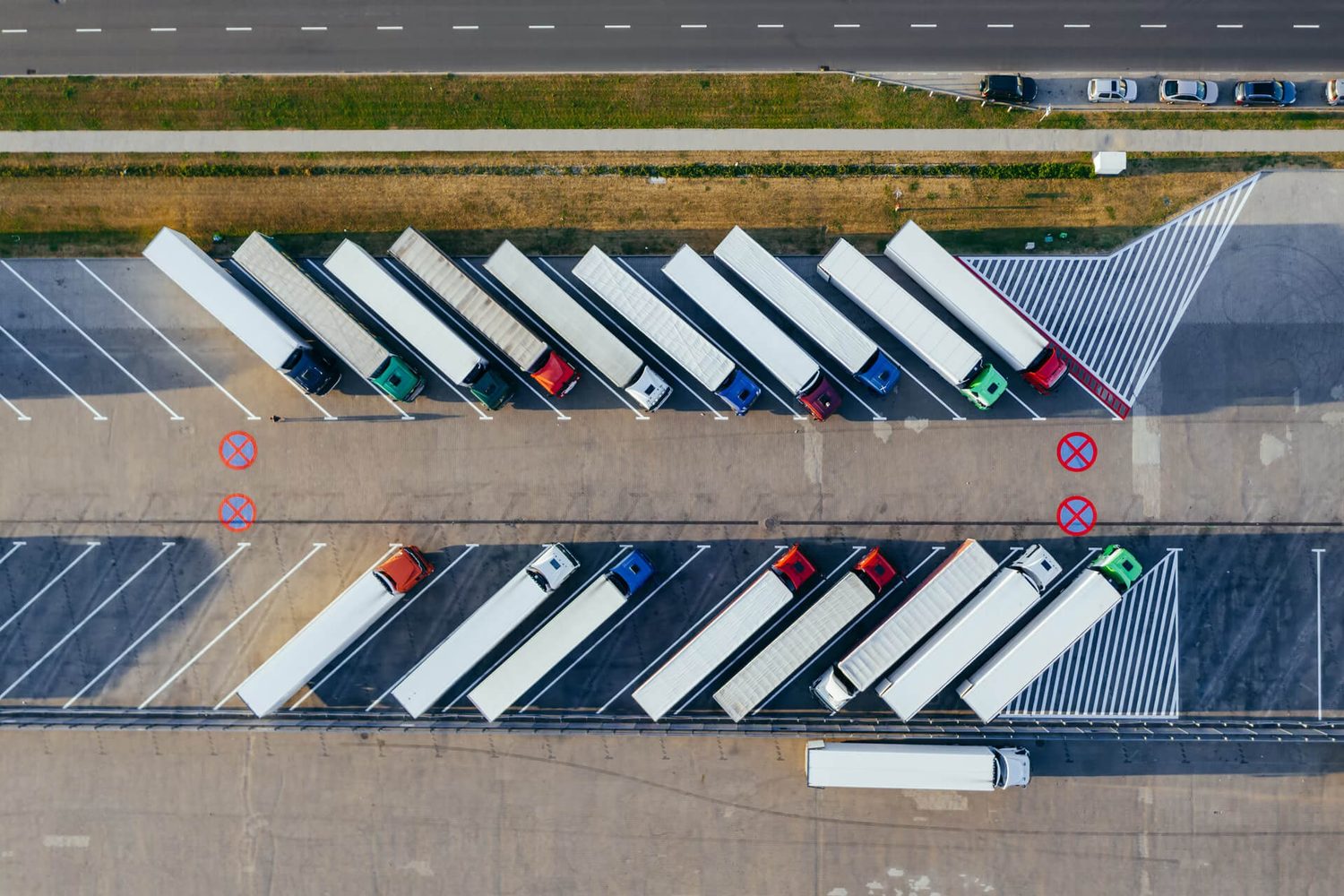 LKW- und Sattelzug-Flotte